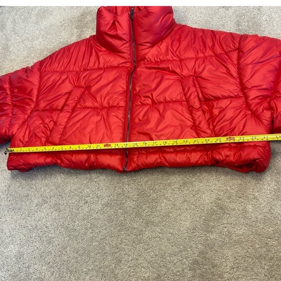 De Base Red Montana Crop Puffer Jacket Coat Ski Jacket Sz M NWT - Picture 9 of 10